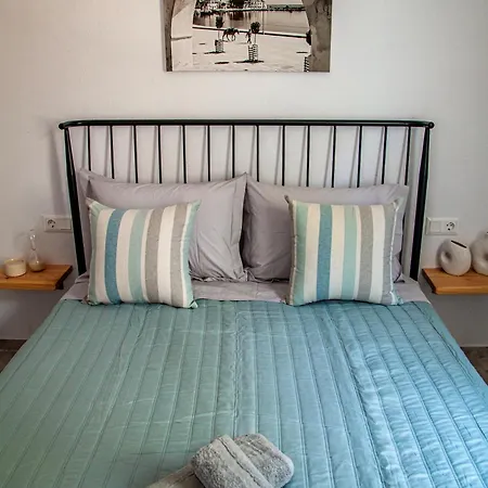 Apartament Lalaros Glossa
