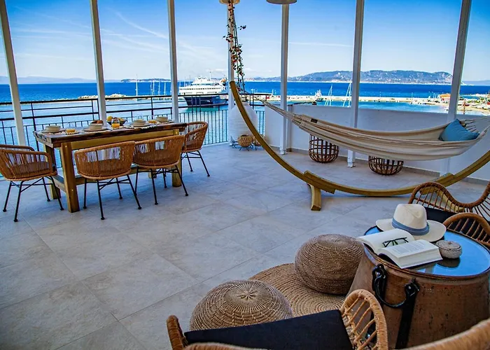 Lalaros Διαμέρισμα *