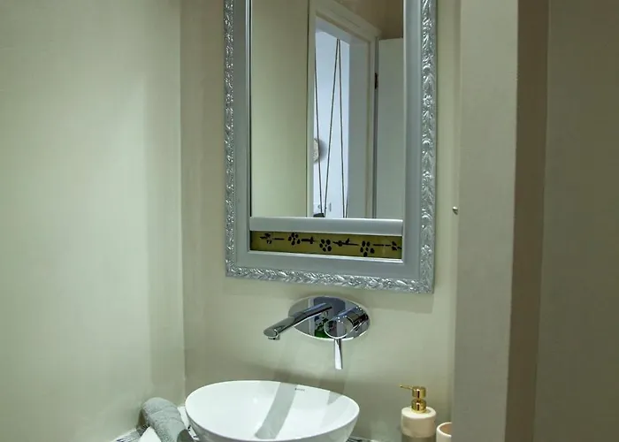 Lalaros Διαμέρισμα *