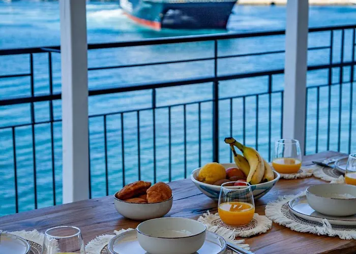 Lalaros * Γλώσσα