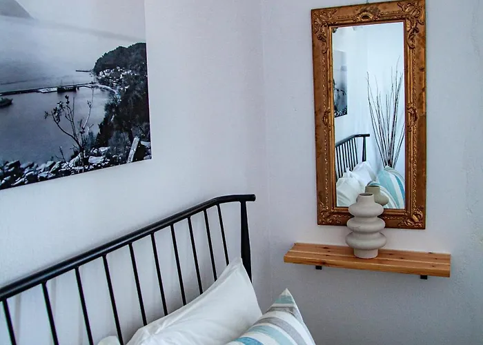 Lalaros Διαμέρισμα Γλώσσα